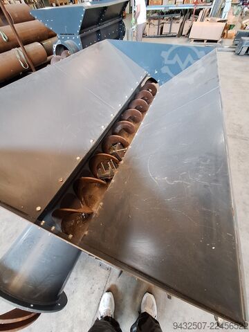 Screws, troughs, hoppers, and systems Wildfellner divers