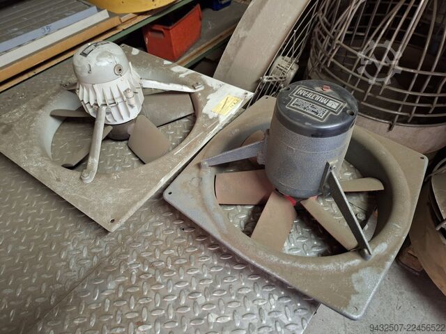 Screws, troughs, hoppers, and systems Wildfellner divers
