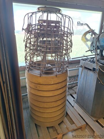 Screws, troughs, hoppers, and systems Wildfellner divers