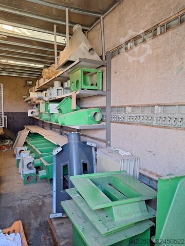 Screws, troughs, hoppers, and systems Wildfellner divers