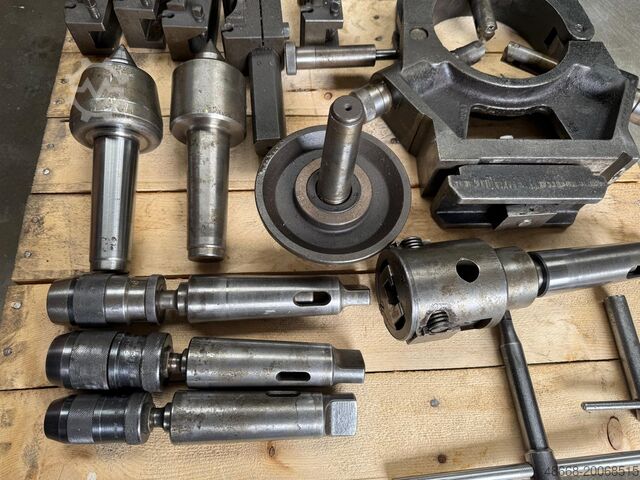 Leit-/Zugspindeldrehmaschine Drehbank Colchester Triumph 2500