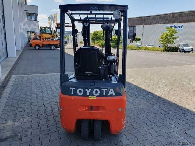 Gabelstapler Toyota 8FBET15 / Triplex: 4.30m / nur 1.842h! / SS