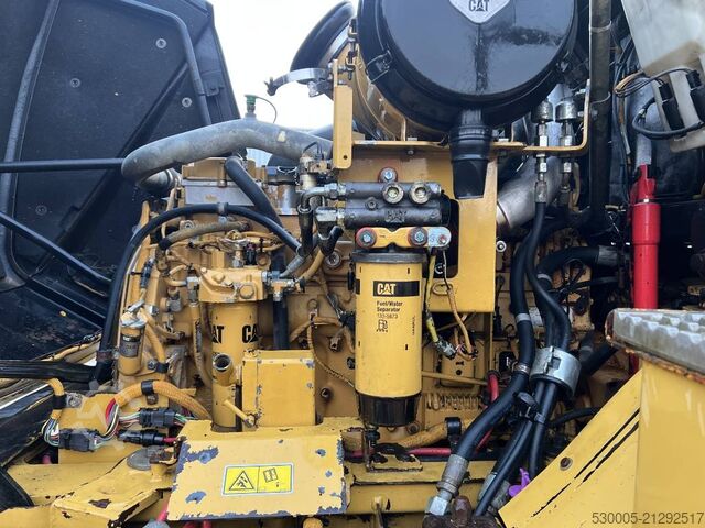 Muldenfahrzeug CAT 725