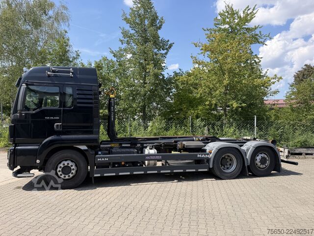 Kipper LKW MAN Truck & Bus TGS  MAN TGS 26.500 3 Achs Abroller