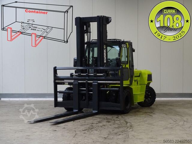 Dieselstapler Clark C80D900 - TRIPLEX - DEMO