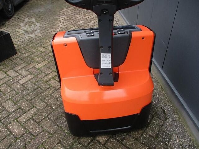 Pallet truck BT LWE 160