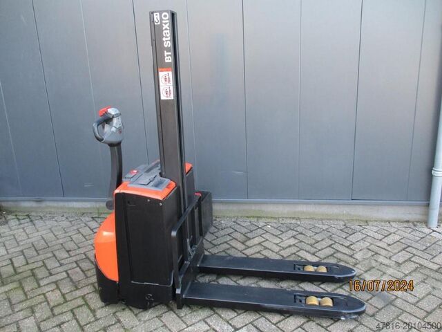 Pallet stacker BT SWE 080L