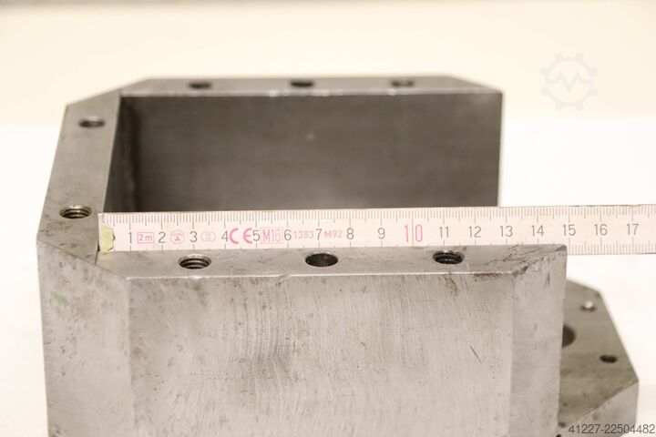 Punching tool intermediate block unbekannt 205/180/H90 mm