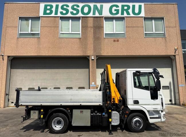 Three-sided tipper truck Iveco EUROCARGO 75E18