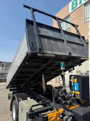 Three-sided tipper truck Iveco EUROCARGO 75E18