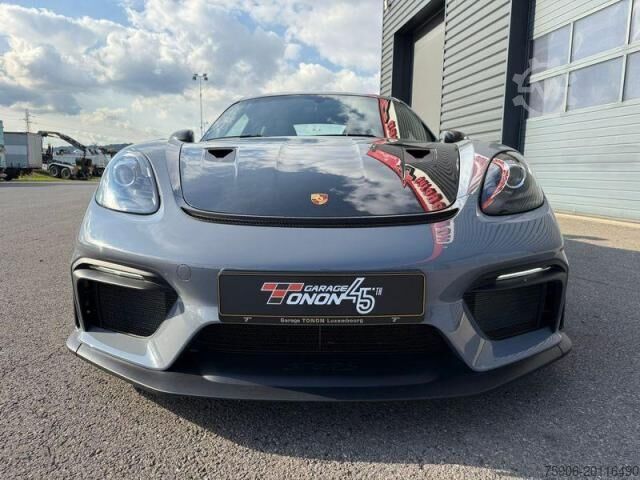 Van  Cayman GT4 RS