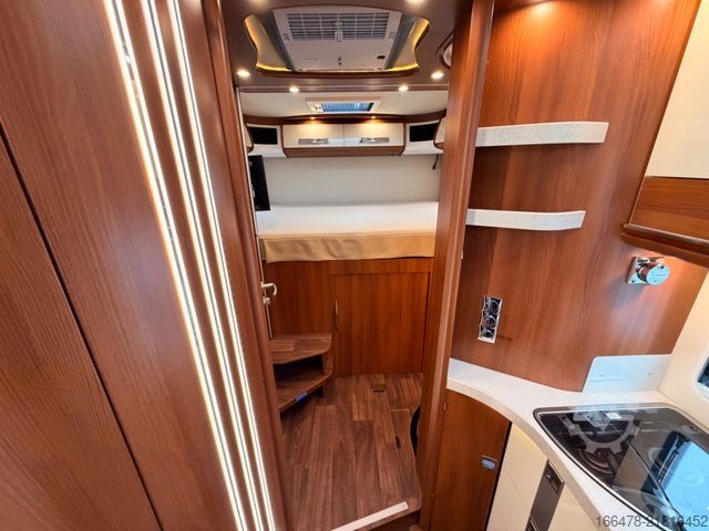 Integriertes Wohnmobil CARTHAGO Chic E-Line I 49 LE  *Festbett-Automatik-AHK*