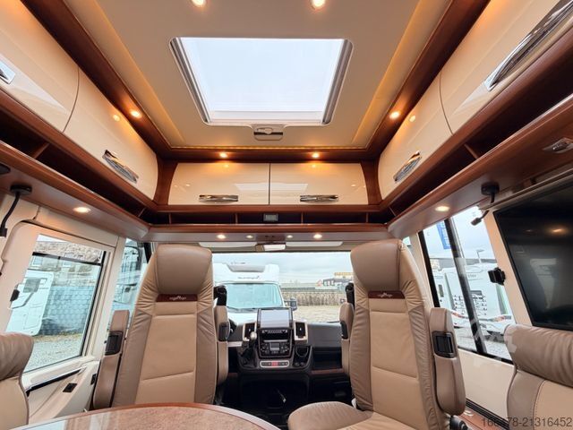 Integriertes Wohnmobil CARTHAGO Chic E-Line I 49 LE  *Festbett-Automatik-AHK*