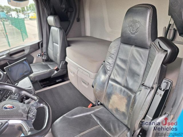 Skip truck Scania R 450 B6x2*4NA Absetzer