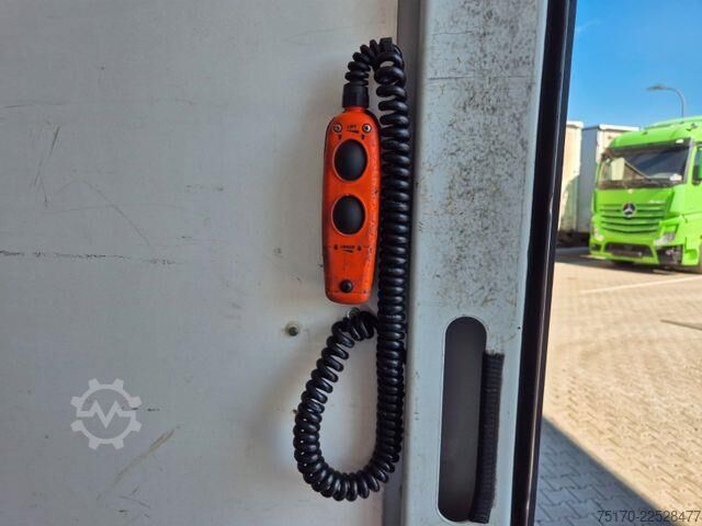 Koffer Iveco Eurocargo 75-210/P LBW 1.000kg 3 Sitze Klima