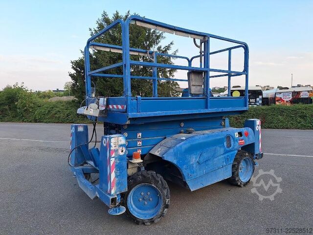Scherenhebebühne Haulotte COMPACT 12 DX