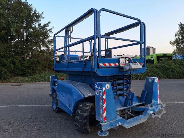 Scherenhebebühne Haulotte COMPACT 12 DX