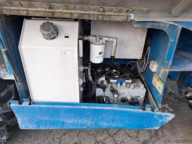 Scherenhebebühne Haulotte COMPACT 12 DX