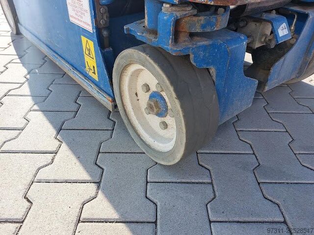 Scherenhebebühne SkyJack SJIII 3219
