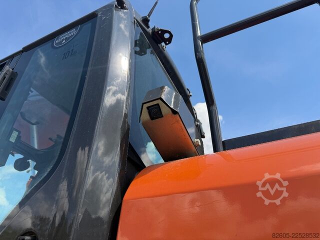 Raupenbagger Hitachi ZX 210 LC-6