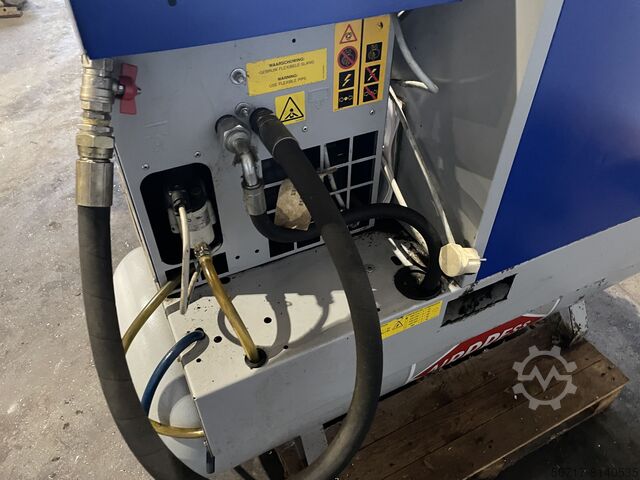 Screw compressor with dryer Airpress APS 7.5