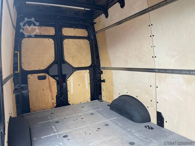 Kastenwagen hoch VW Crafter 35 L3H3 4M LED AHK äden