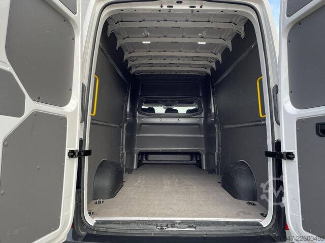 High top van VW Crafter MIXTO 35 L4H3 NAV RFK äden