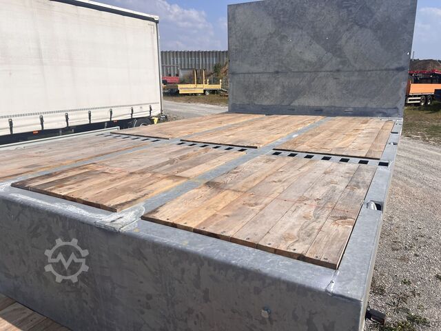 Low loader semitrailer Möslein ST 3 Plato 8,7  3 Achs Satteltieflader Plato 45 t GGfür Fertigteile, Baumaschinen