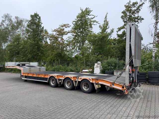 Low loader semitrailer Humbaur HTS30  3 Achs Satteltieflader, neuwertig