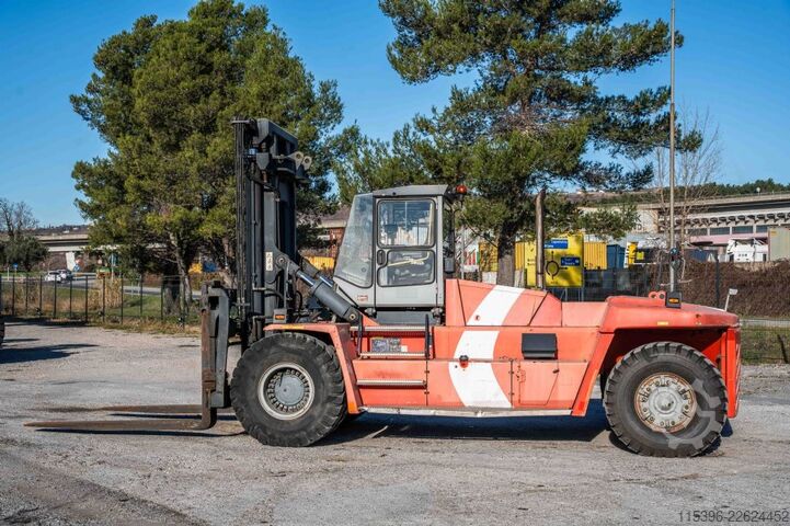Heavy Forklift - Diesel Kalmar DCF 330-12 LB