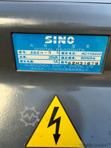 Universal milling machine WAGNER FCA 500 + 3-axis digital readout (DRO) Frezarka uniwersalna WAGNER FCA 500 + odczyt cyfrowy 3 osie (DRO) Frezarka uniwersalna WAGNER FCA 500 + odczyt cyfrowy 3 osie (DRO)