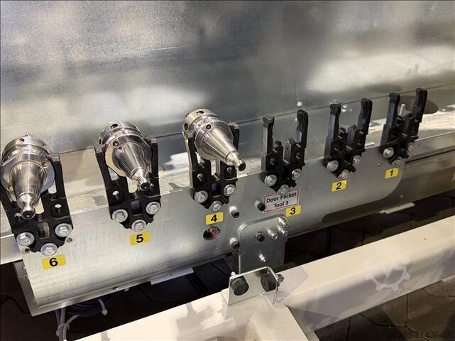 MASTERWOOD CNC machining center type MVD 900 - Edition Partnership - exhibition machine Masterwood CNC   Typ MVD 900