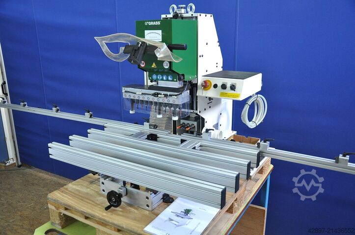 Cup hinge and line boring machine Grass Multiflex