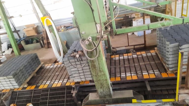Concrete block production plant HENKE VARIANT 140/100