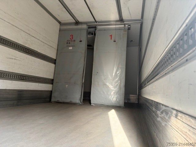 Refrigerated truck VOLVO FL 12.210 Kühlkoffer