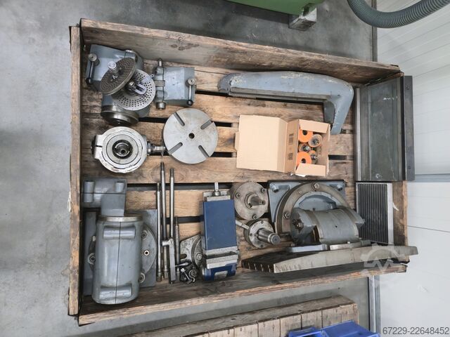 Universal milling and boring machine Acciera F4