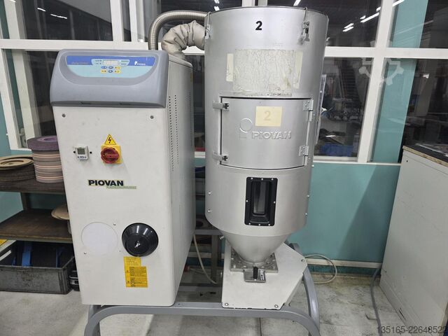 Injection molding machine Arburg ALLROUNDER 320 S