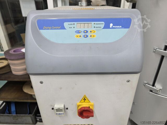 Injection molding machine Arburg ALLROUNDER 320 S