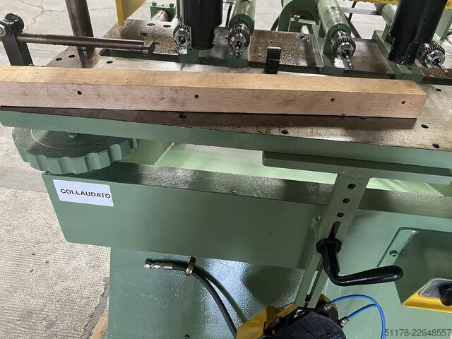 Horizontal drilling machine with 4 spindles  