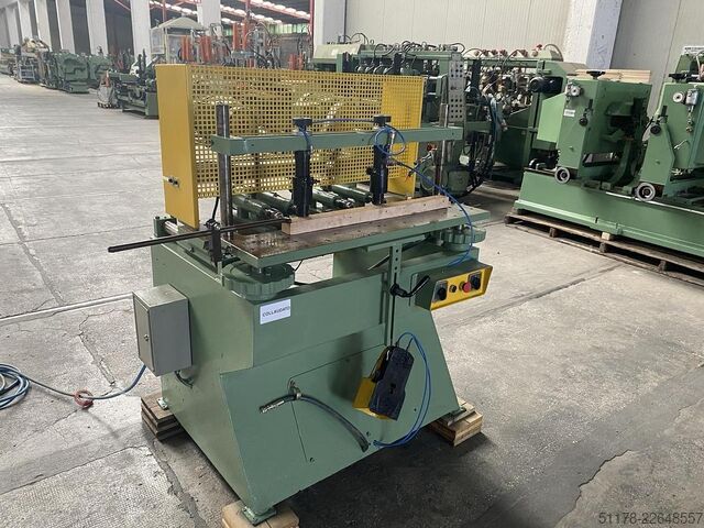 Horizontal drilling machine with 4 spindles  