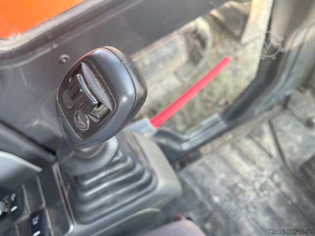 Tracked Excavator Doosan DX140LCR-5 with PowerTilt OQ65 quickcoupler (without bucket)