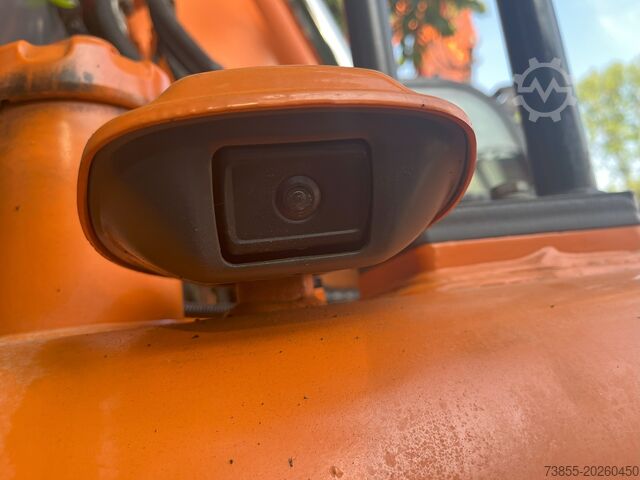 Tracked Excavator Doosan DX140LCR-5 with PowerTilt OQ65 quickcoupler (without bucket)