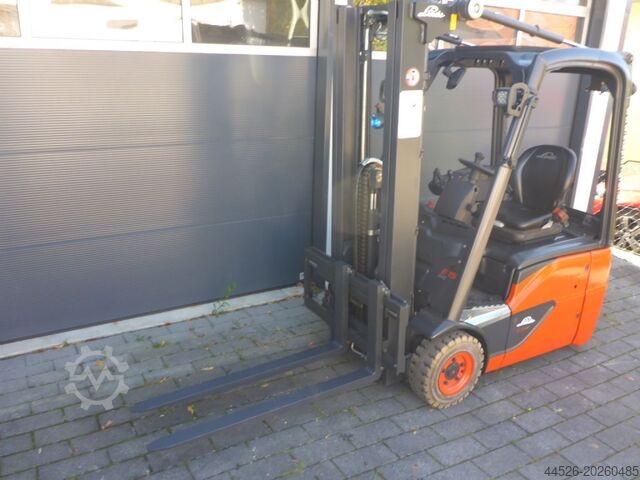 Electric 3-wheel forklift Linde E15