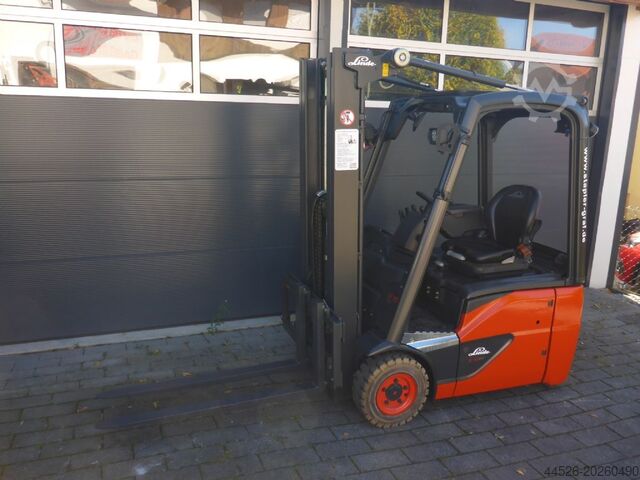 Electric 3-wheel forklift Linde E15