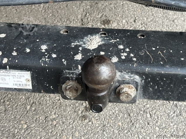 Transporter mit Kipper IVECO Daily 35S16 DoKa Klima AHK 7-Sitzer Start/Stop