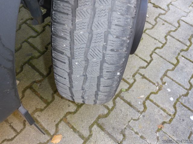 Box van IVECO Daily 70C18A8/P,Hi-Matic,Klima,Luftfed.,LBW.1000