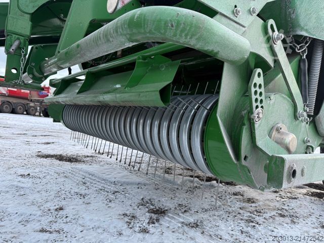 Landmaschine John Deere V451 G Rundballenpresse - NEU