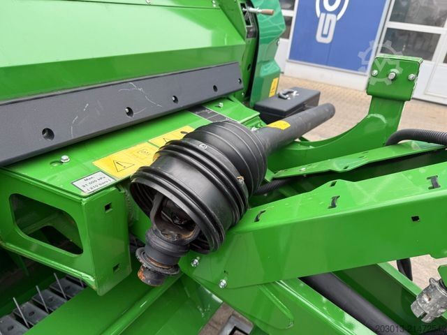 Landmaschine John Deere V451 G Rundballenpresse - NEU