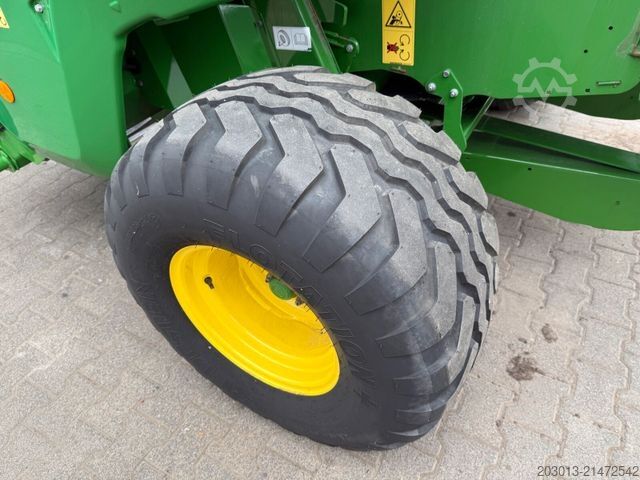 Landmaschine John Deere V451 G Rundballenpresse - NEU