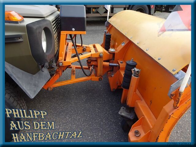 Kehrmaschine/Straßendienst Other Puch 230GE mit Schneeräumschild für den Winterdienst, ZAUGG Schneepflug